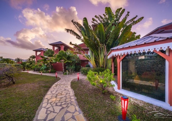 Hôtel Palm Court Residence & Hotel at Orient Beach 4* Hôtel Palm Court Residence & Hotel at Orient Beach 4*