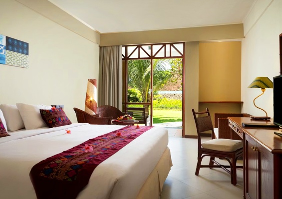 Hôtel Holiday Resort Lombok 4* Hôtel Holiday Resort Lombok 4*