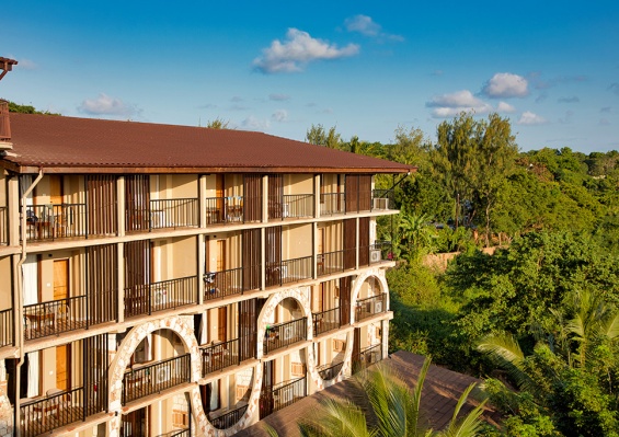 Combiné Palumbo Waves Resort 4* & Safari 2 nuits dans la réserve de Selous en avion Combiné Palumbo Waves Resort 4* & Safari 2 nuits dans la réserve de Selous en avion