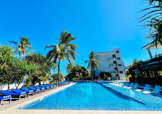 Combiné Matemwe Sands Beach Resort 5* + Safari 2 nuits dans la réserve de Selous en avion Combiné Matemwe Sands Beach Resort 5* + Safari 2 nuits dans la réserve de Selous en avion