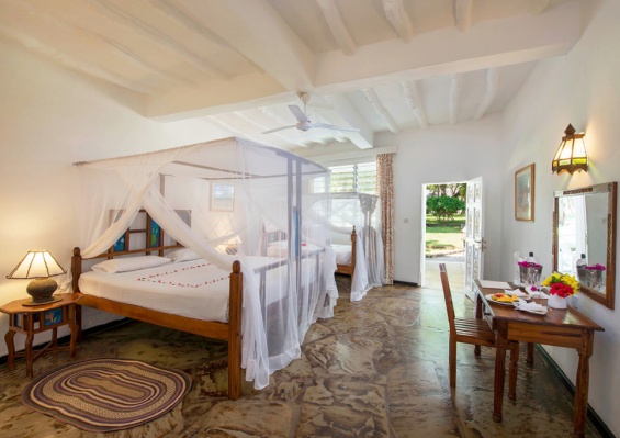 Combiné Circuit Amboseli, Tsavo Ouest & Est en 5 nuits + Ôclub Select Diamonds Malindi 5* Combiné Circuit Amboseli, Tsavo Ouest & Est en 5 nuits + Ôclub Select Diamonds Malindi 5*