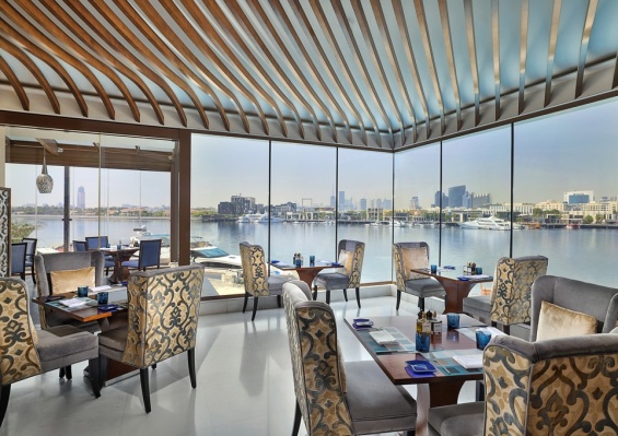 Hôtel & Towers Sheraton Dubai Creek 5* Hôtel & Towers Sheraton Dubai Creek 5*
