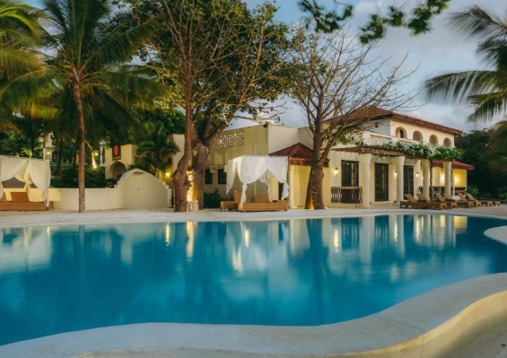 Hôtel Swahili Beach Resort 5* + Safari 1 nuit Hôtel Swahili Beach Resort 5* + Safari 1 nuit
